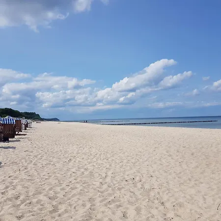 Blaues Strandhaus Hinter Der Düne - Erste Reihe - Ferienhaus Ückeritz